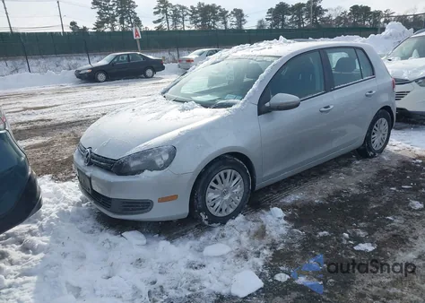 2013 Volkswagen Golf 2.5L 4-Door z USA, uszkodzony, nr VIN WVWDB7AJ0DW130147
